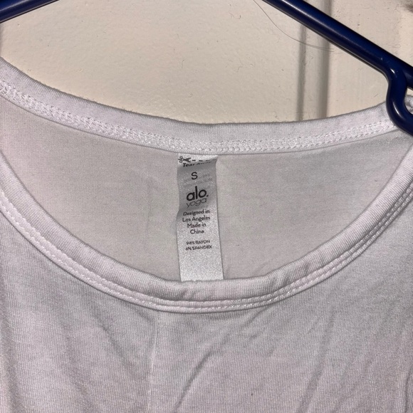 ALO Yoga Classic White Tank Top size Small - Picture 5 of 5